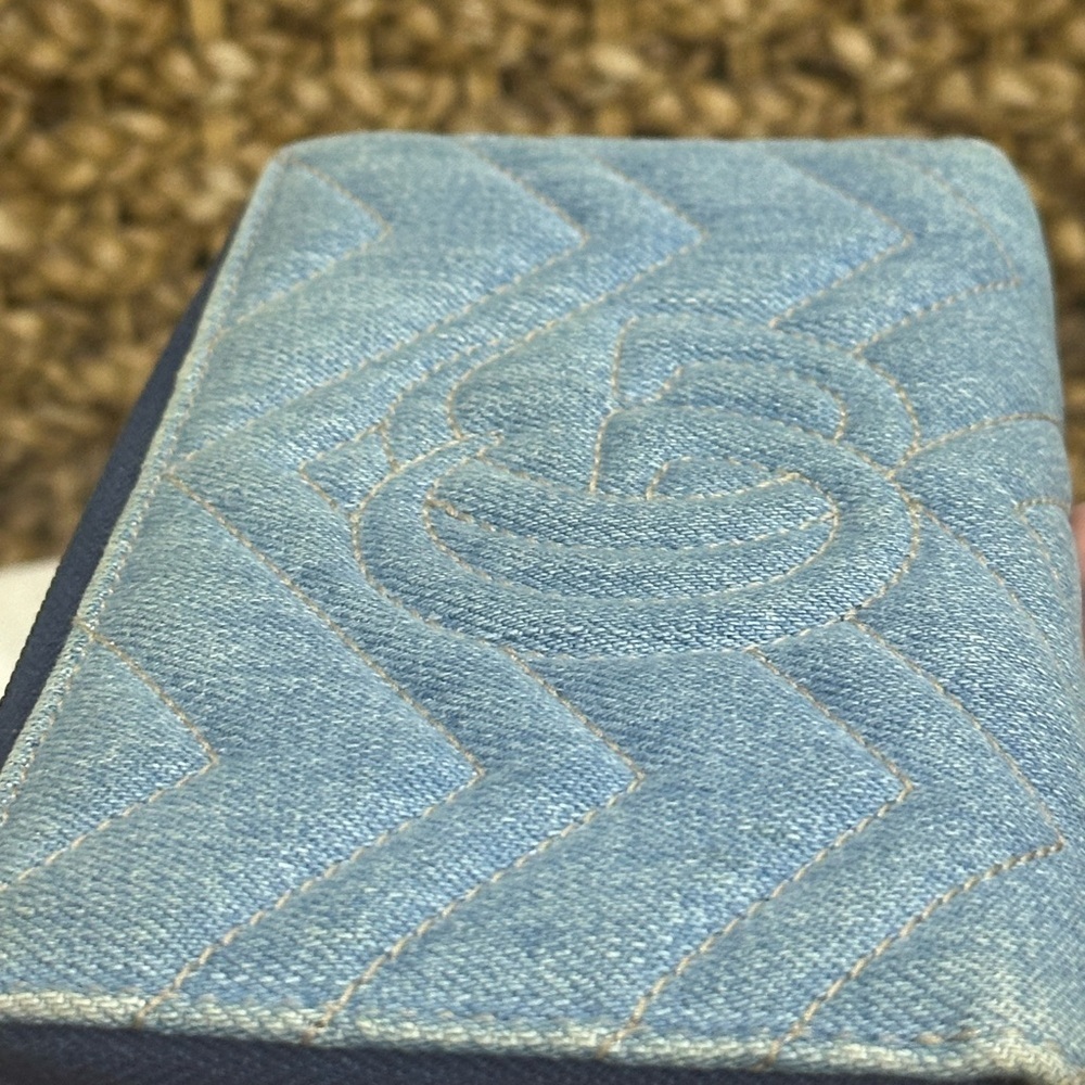 Gucci Marmont Light Distressed Denim Zip Around Wallet - Picture 9 of 11